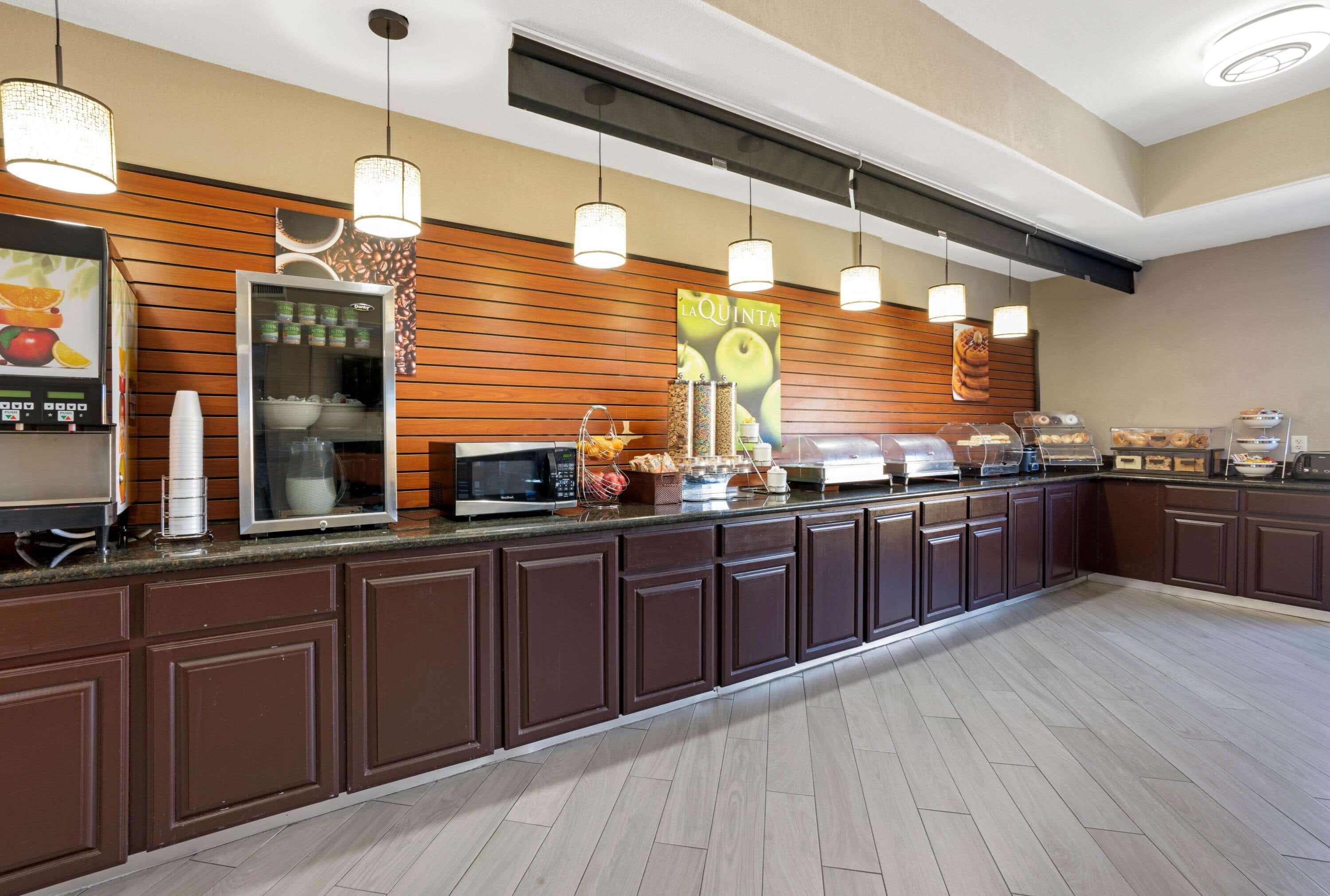 La Quinta By Wyndham Houston Iah Bush Intl Airport E Hotel Хъмбъл Екстериор снимка