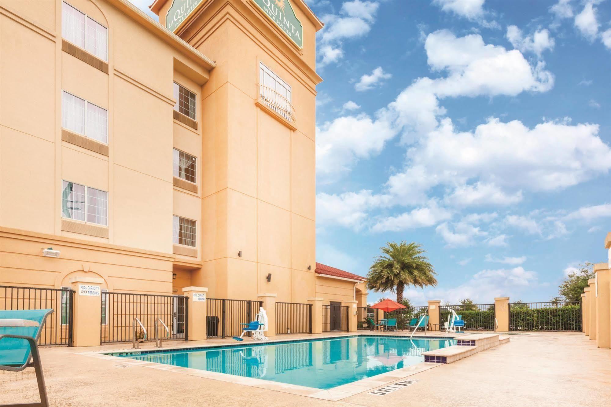 La Quinta By Wyndham Houston Iah Bush Intl Airport E Hotel Хъмбъл Екстериор снимка