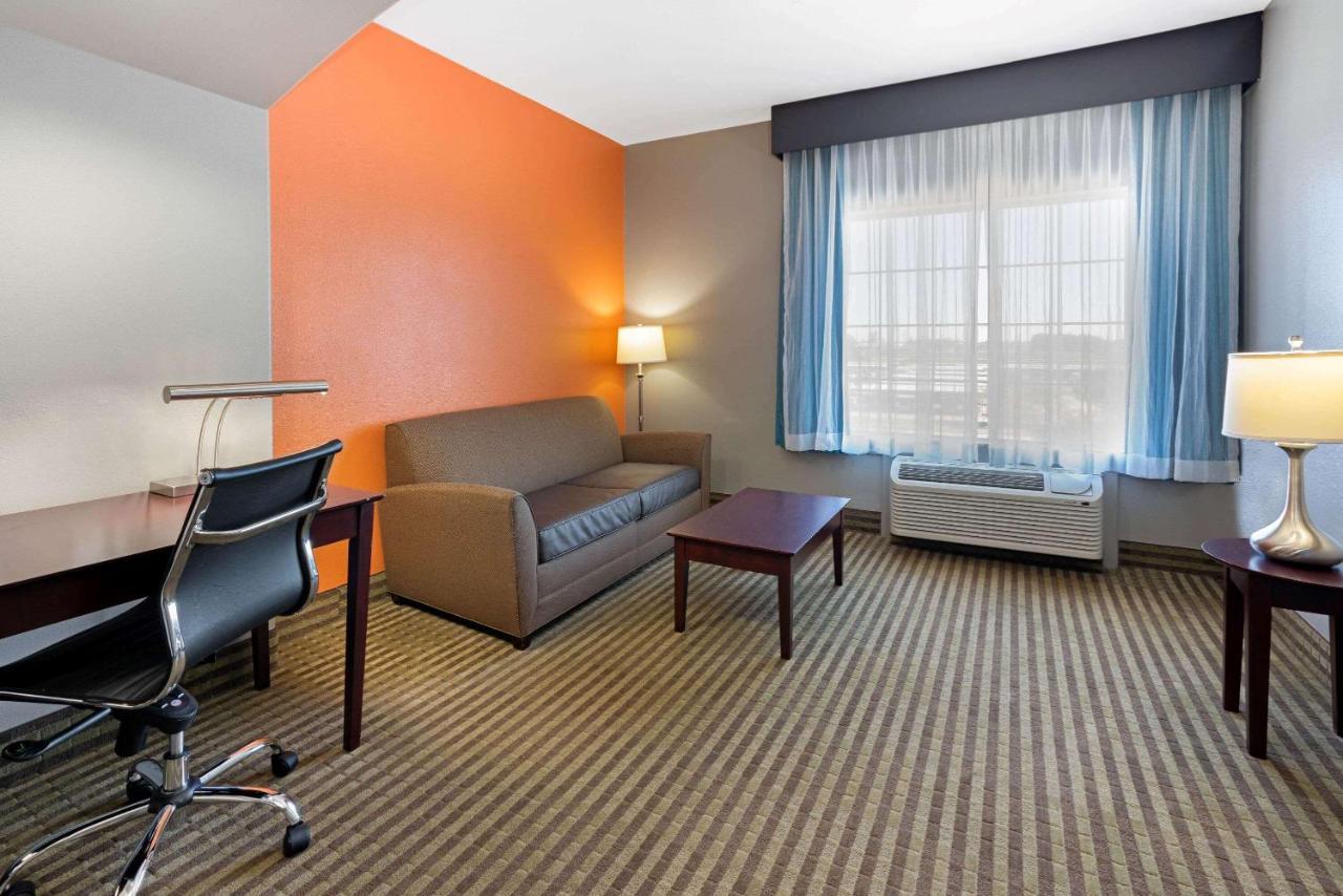 La Quinta By Wyndham Houston Iah Bush Intl Airport E Hotel Хъмбъл Екстериор снимка